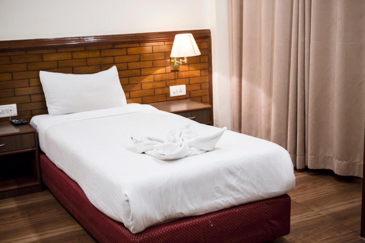 Hotel The White Lotus View Pvt Ltd Bhairāhawā Zewnętrze zdjęcie